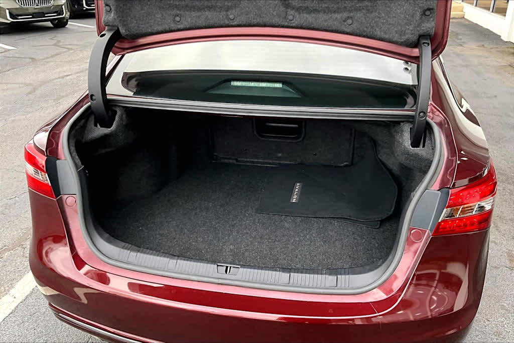 Used 2017 Toyota Avalon XLE Premium image 31