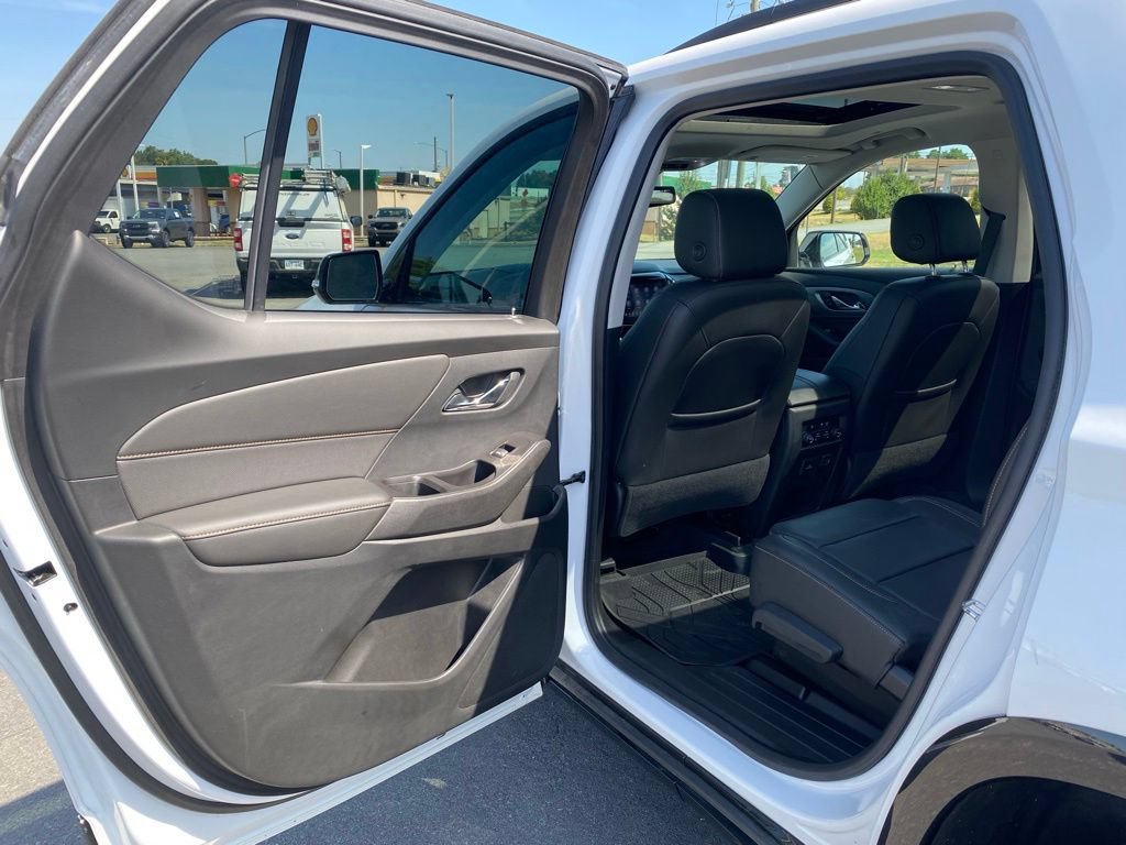 Used 2020 Chevrolet Traverse Premier w/ Redline Edition AWD/4WD image 29