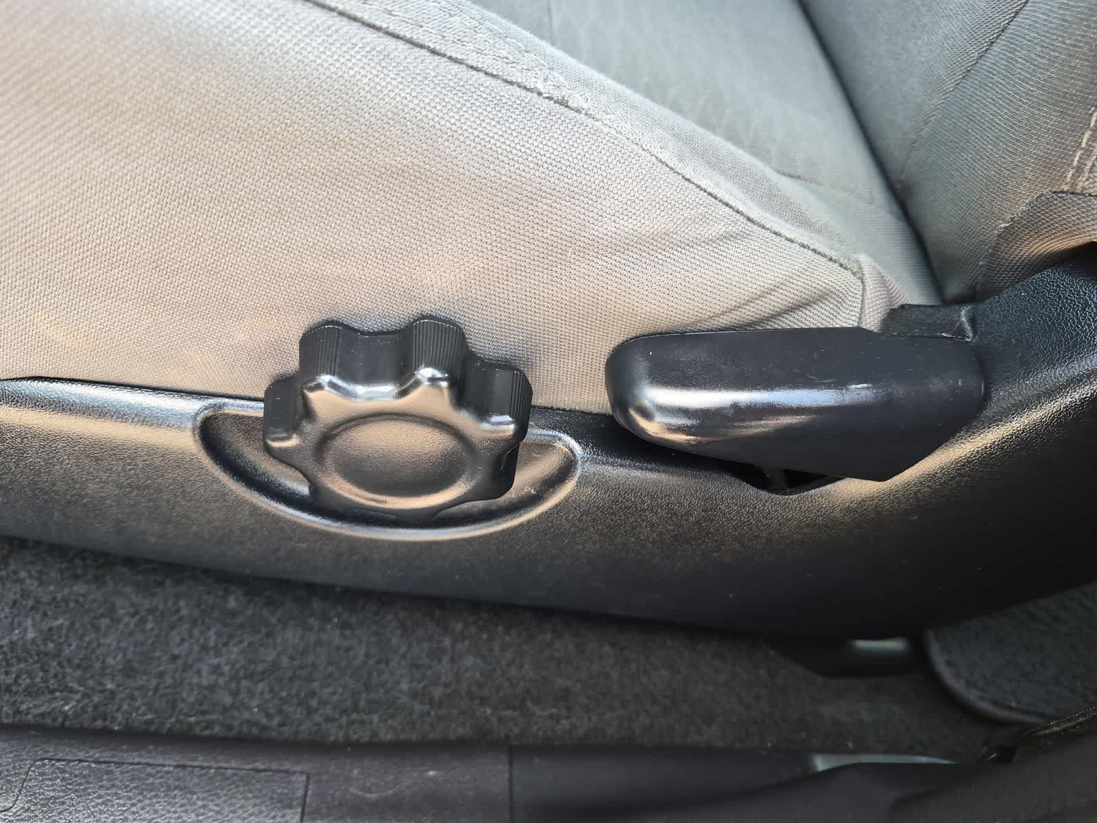 Used 2017 Toyota Tacoma SR RWD image 17