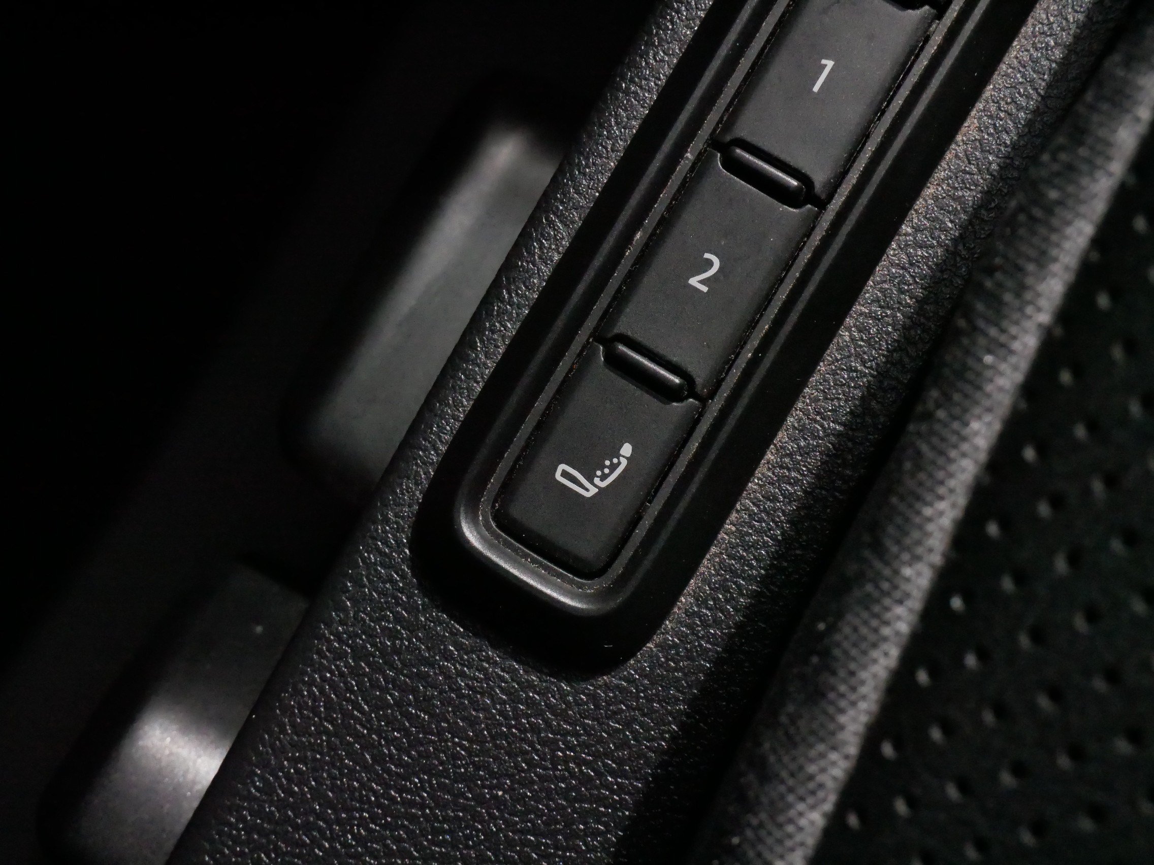 Certified 2024 Volkswagen ID.4 Pro S AWD/4WD image 31