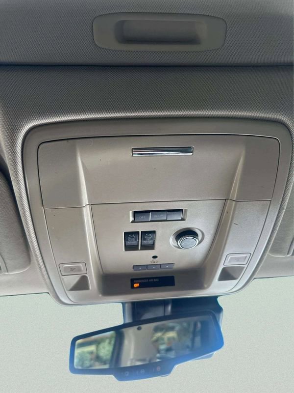 Used 2015 Chevrolet Tahoe LTZ image 29