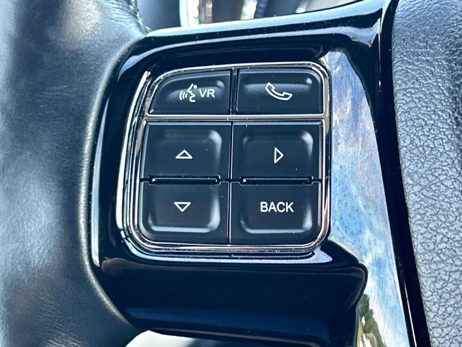 Used 2016 Chrysler Town & Country S w/ Driver Convenience Group FWD image 29
