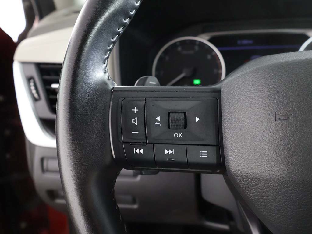 Used 2025 Nissan Rogue SV AWD/4WD image 41