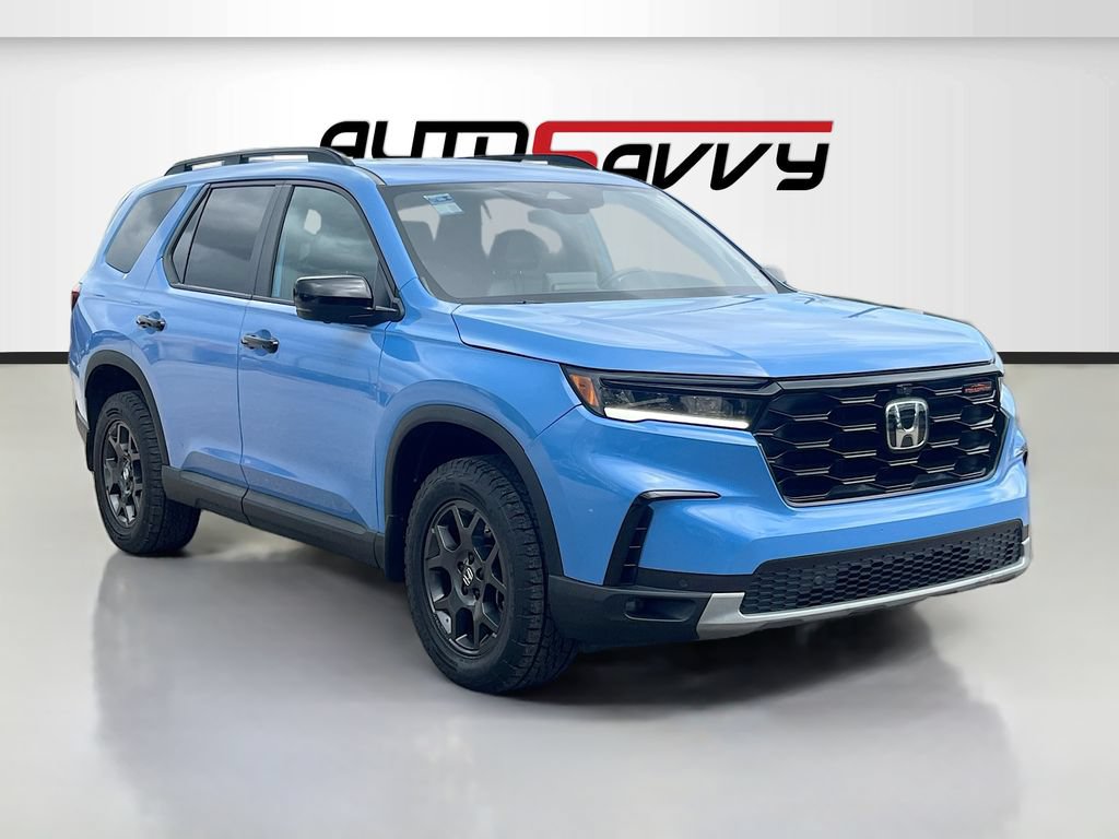 Used 2025 Honda Pilot TrailSport