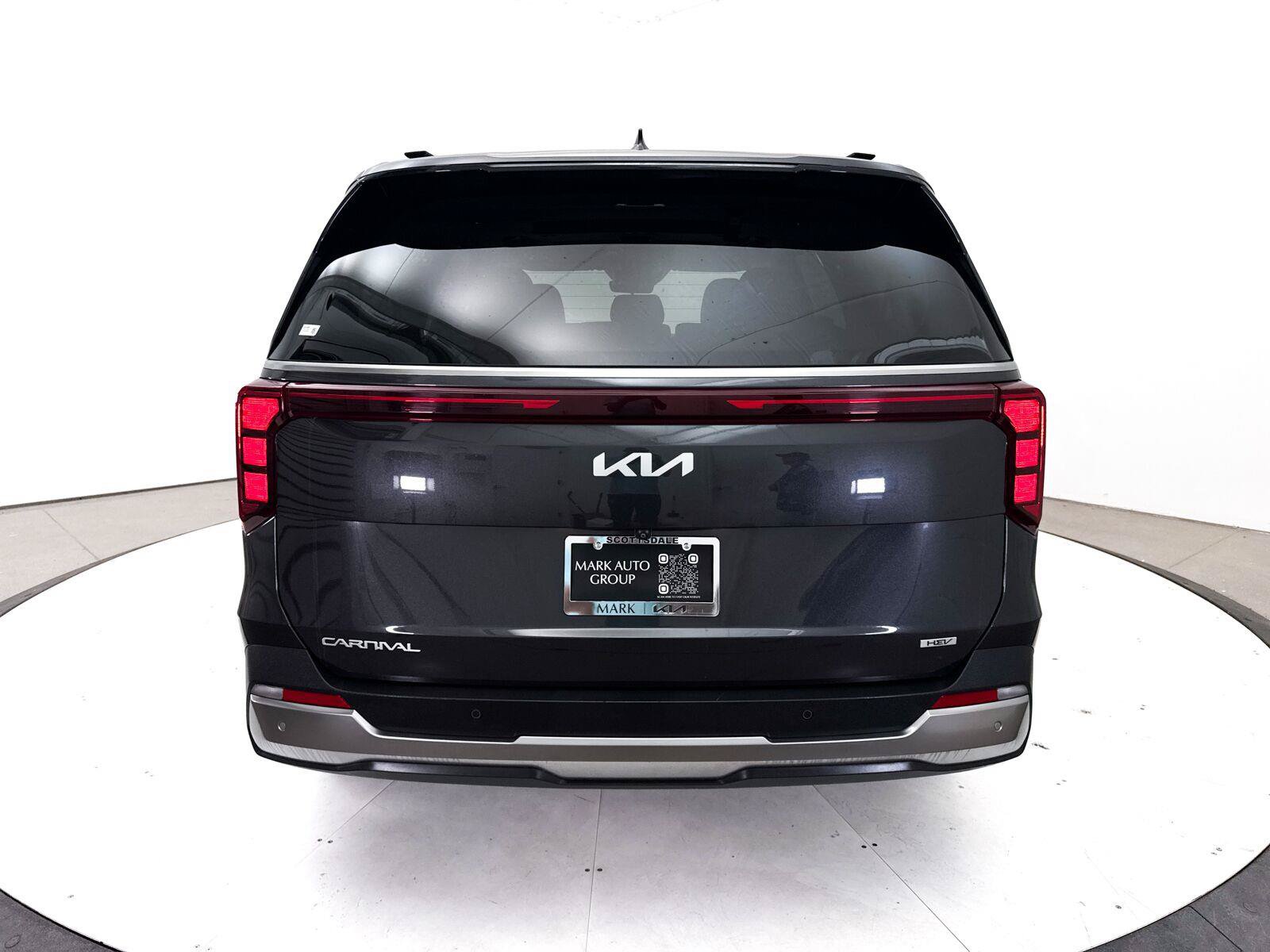 Used 2025 Kia Carnival SX FWD image 20
