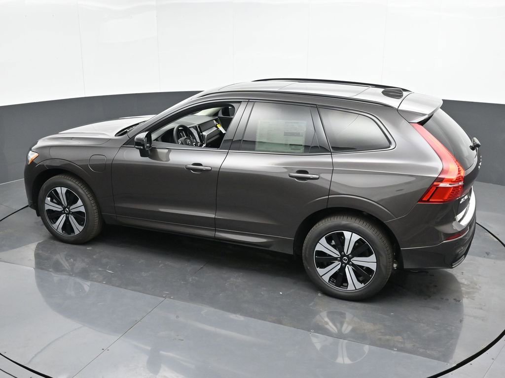 New 2025 Volvo XC60 T8 Core w/ Protection Package Premier image 38