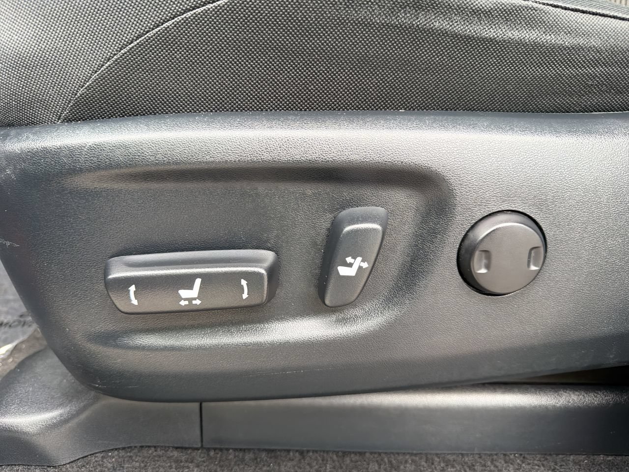 Used 2024 Toyota 4Runner SR5 RWD image 20