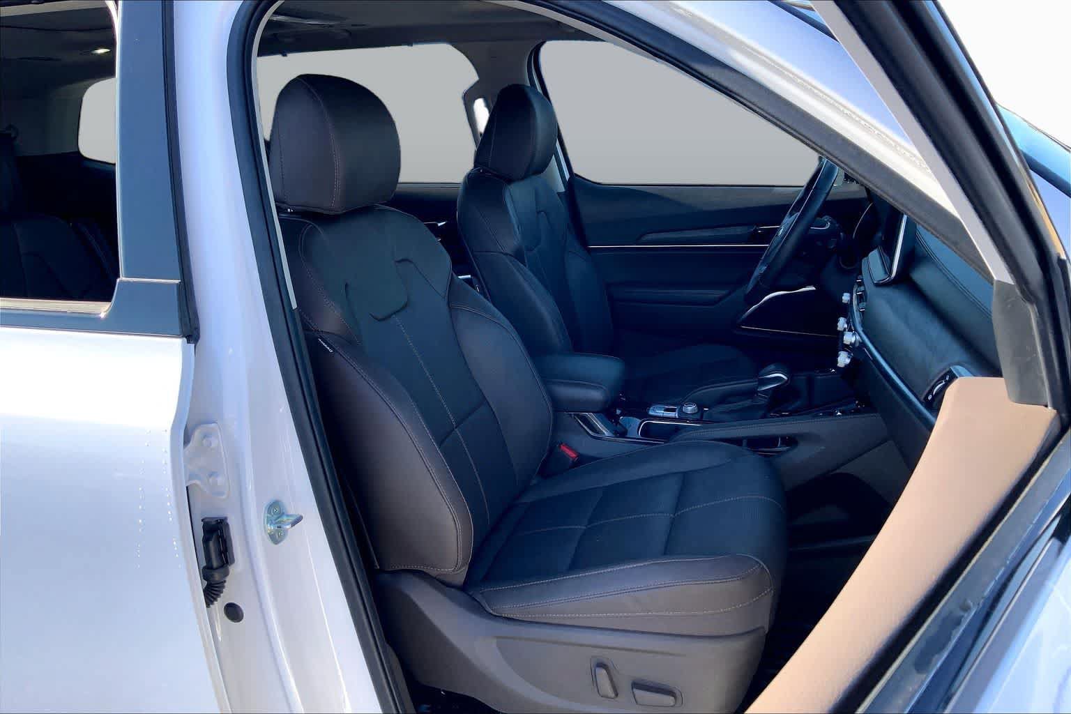 Used 2021 Kia Telluride SX w/ Towing Package FWD image 9