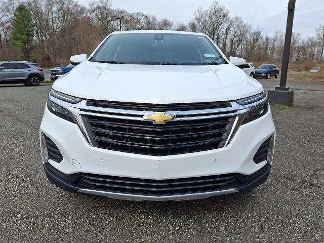 Used 2023 Chevrolet Equinox LT image 2