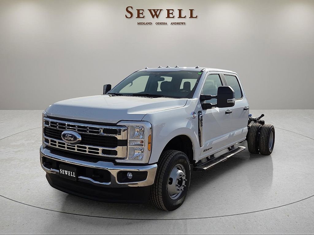 New 2026 Ford F350 XL w/ XL Chrome Package image 1