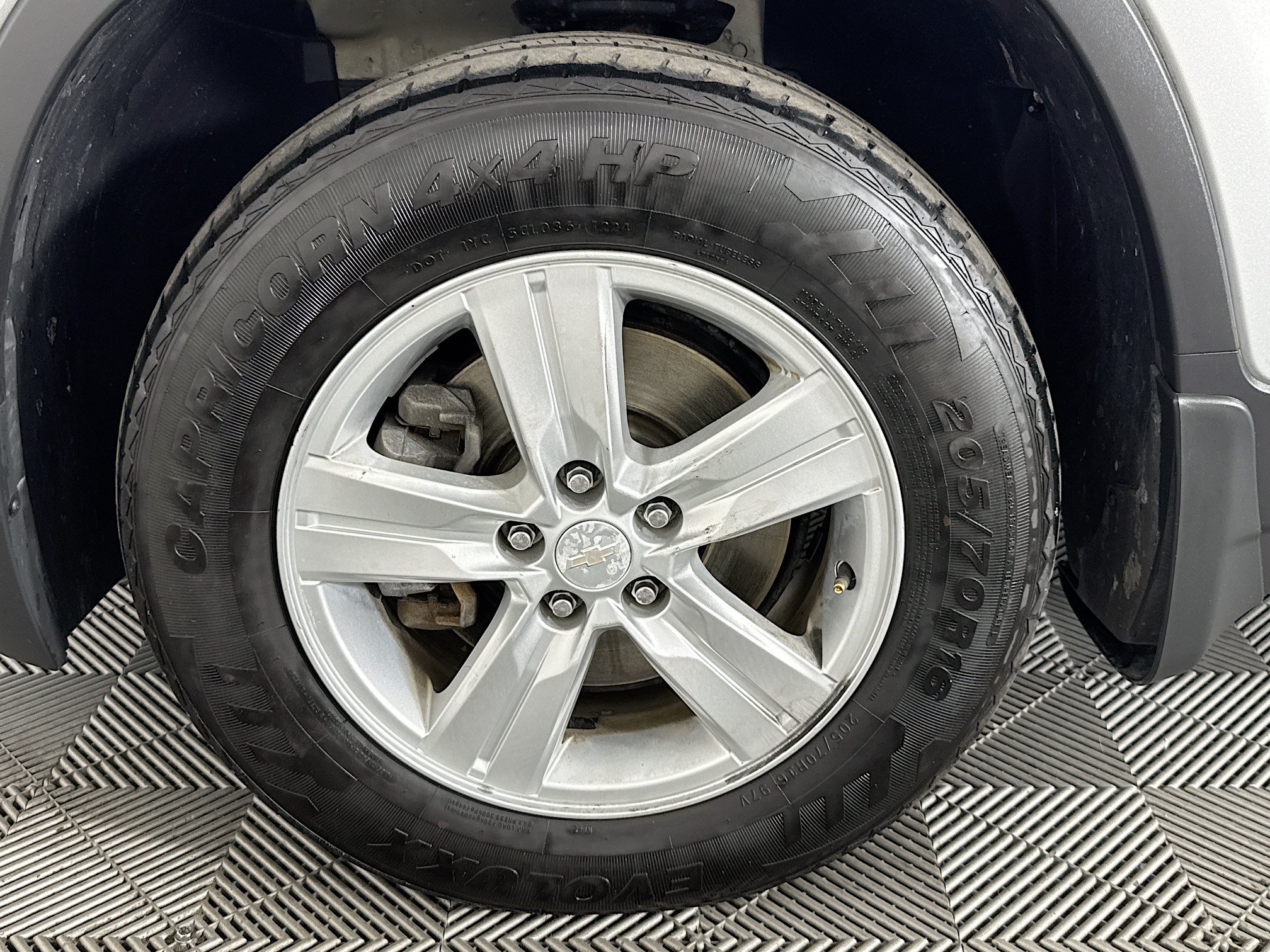 Used 2020 Chevrolet Trax LS w/ Tint and Cruise Package AWD/4WD image 35