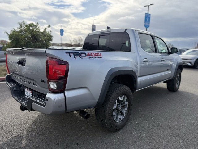 Used 2019 Toyota Tacoma TRD Off-Road image 14
