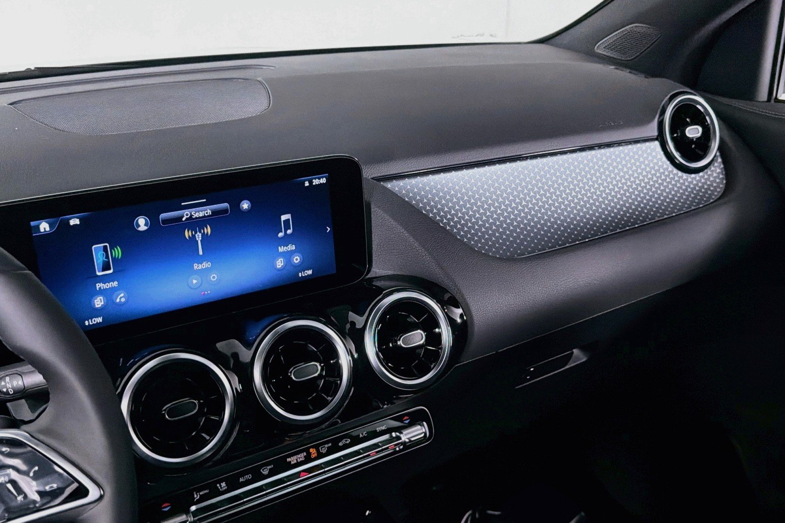 New 2026 Mercedes-Benz GLA 250 image 19