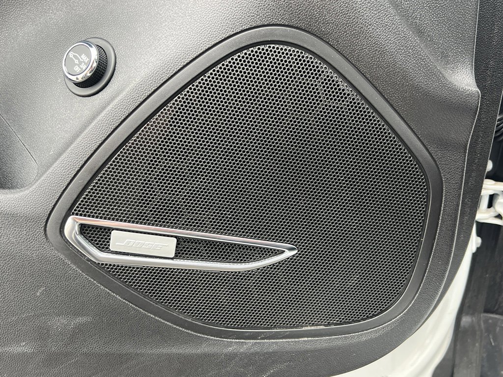 Used 2023 Buick Envision Essence w/ Technology Package I image 13