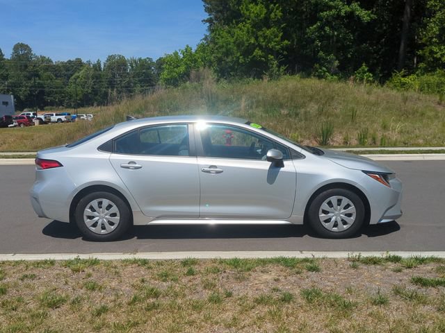 Used 2022 Toyota Corolla L FWD image 14