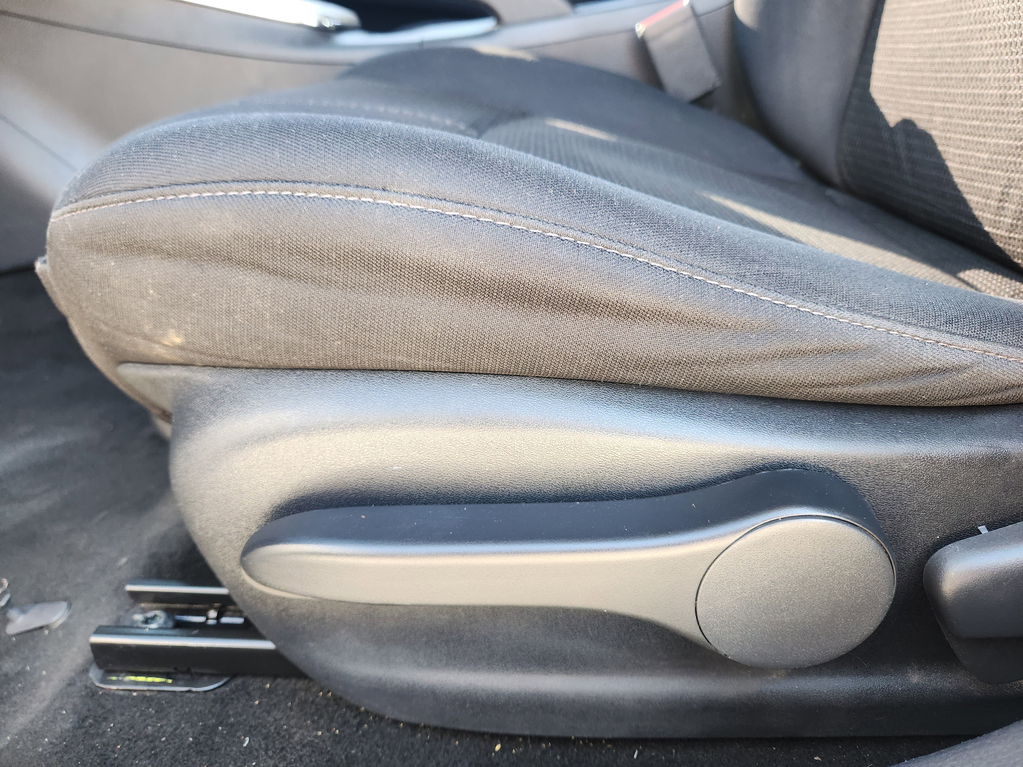 Used 2014 Nissan Sentra S image 24