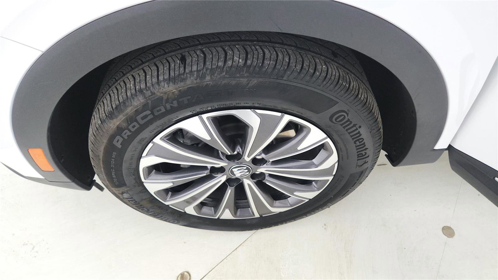 Used 2025 Buick Envision Preferred image 27