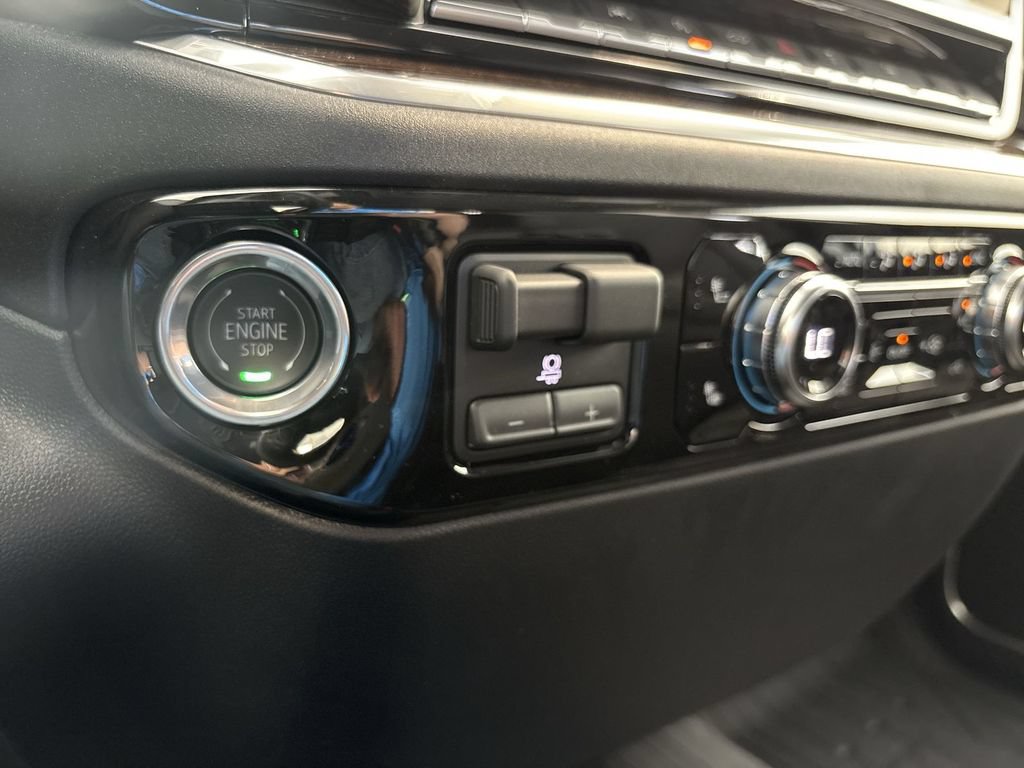 New 2026 GMC Sierra 1500 SLE AWD/4WD image 17