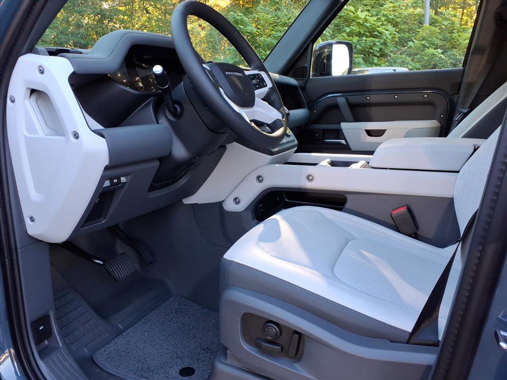 New 2026 Land Rover Defender 110 S image 15
