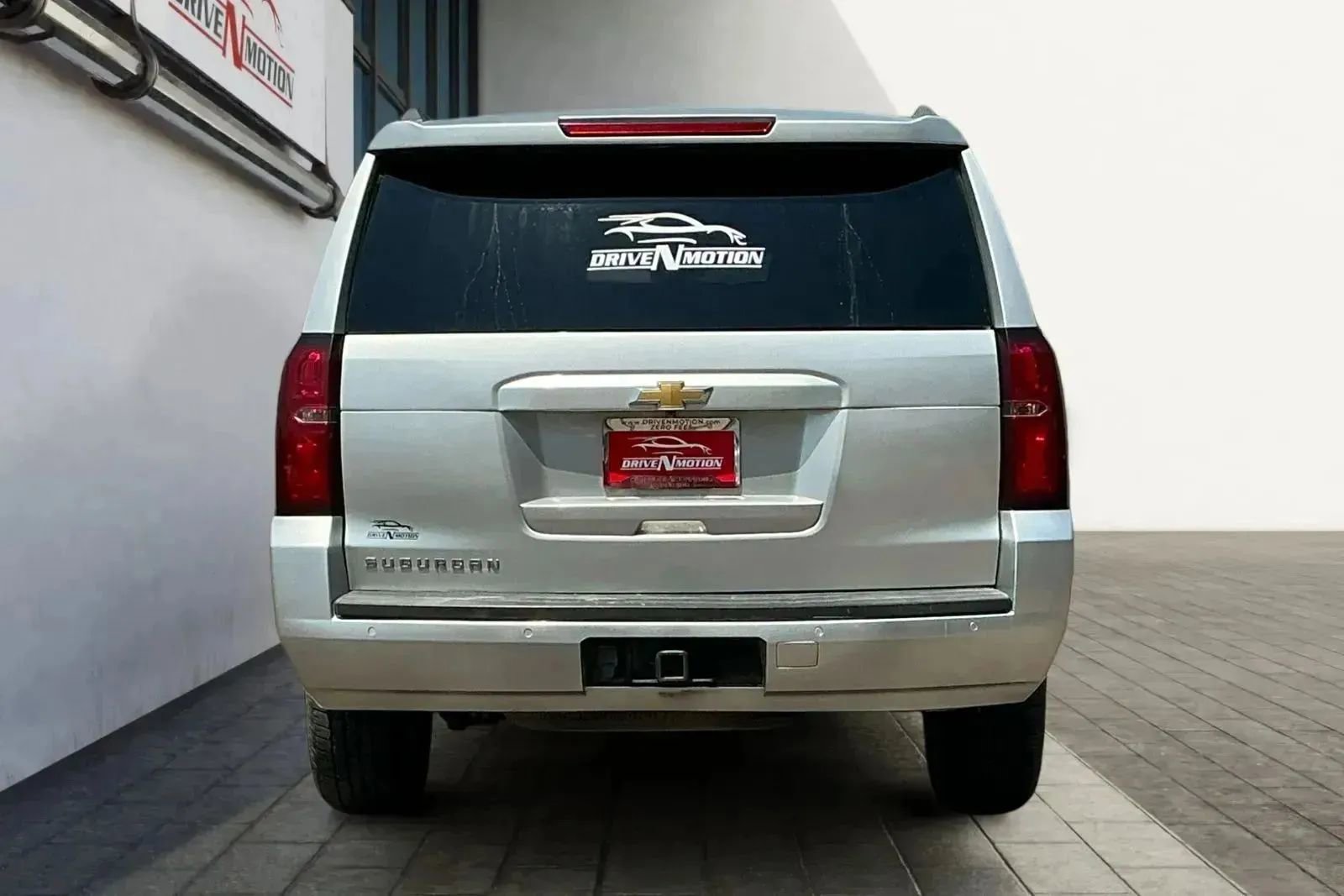 Used 2020 Chevrolet Suburban LT image 5