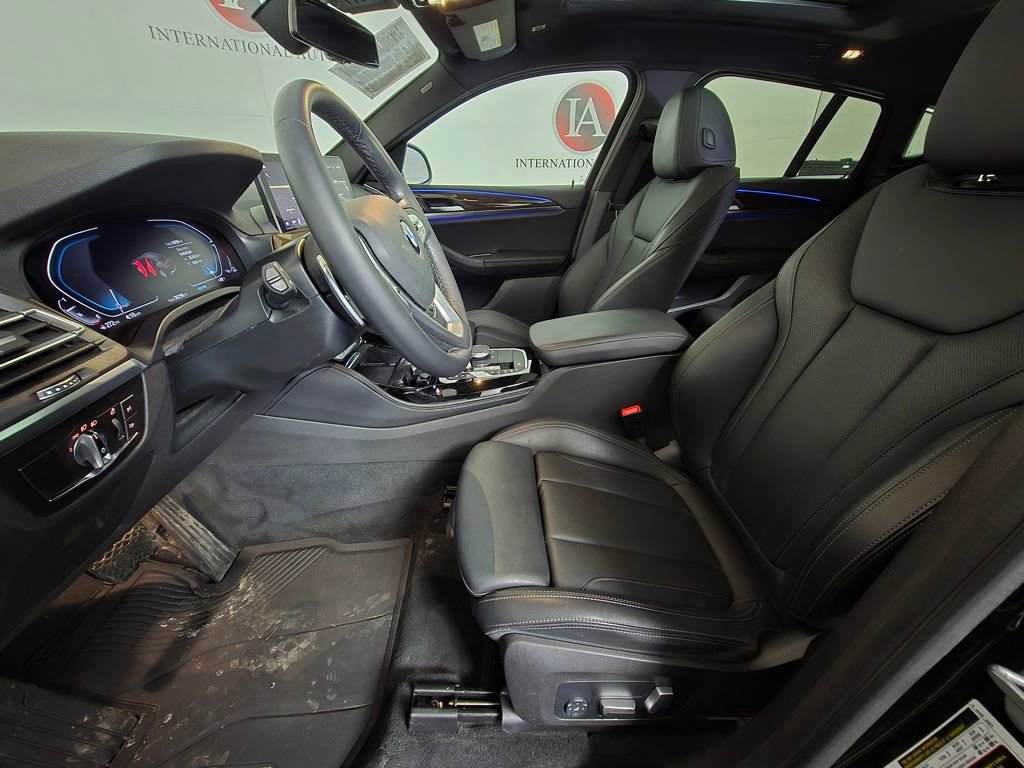 Certified 2023 BMW X4 xDrive30i w/ Premium Package image 15