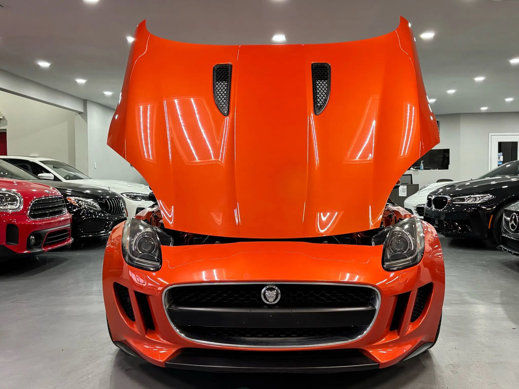 Used 2014 Jaguar F-TYPE Convertible image 37
