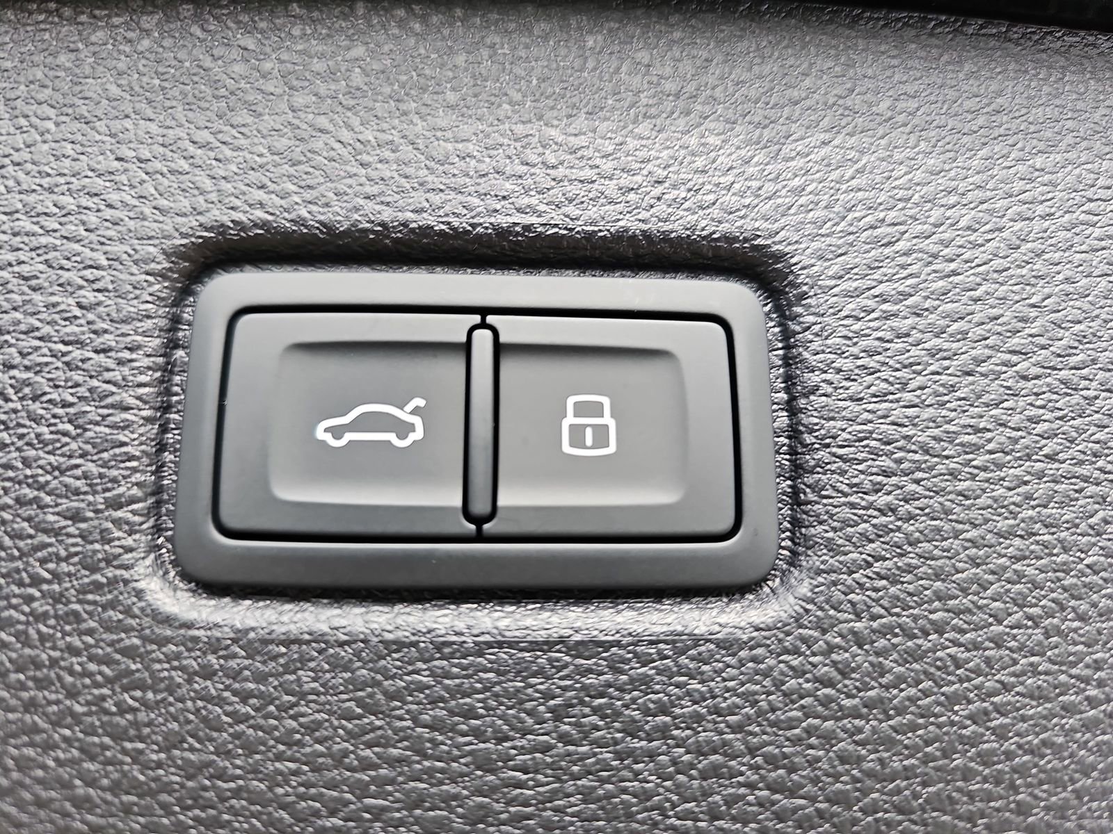 New 2026 Audi Q7 2.0T Premium image 15