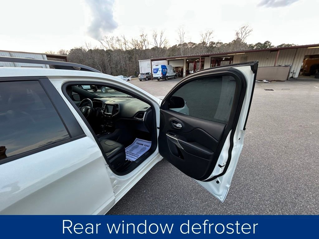 Used 2019 Jeep Cherokee High Altitude image 24