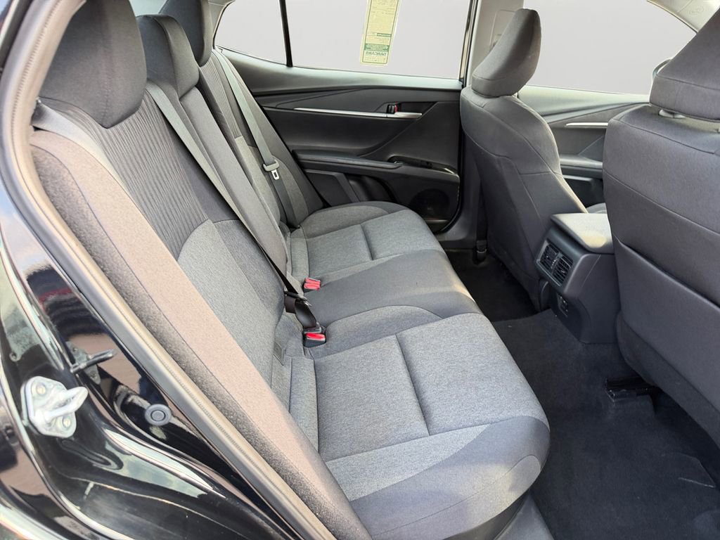 Used 2025 Toyota Camry LE image 13