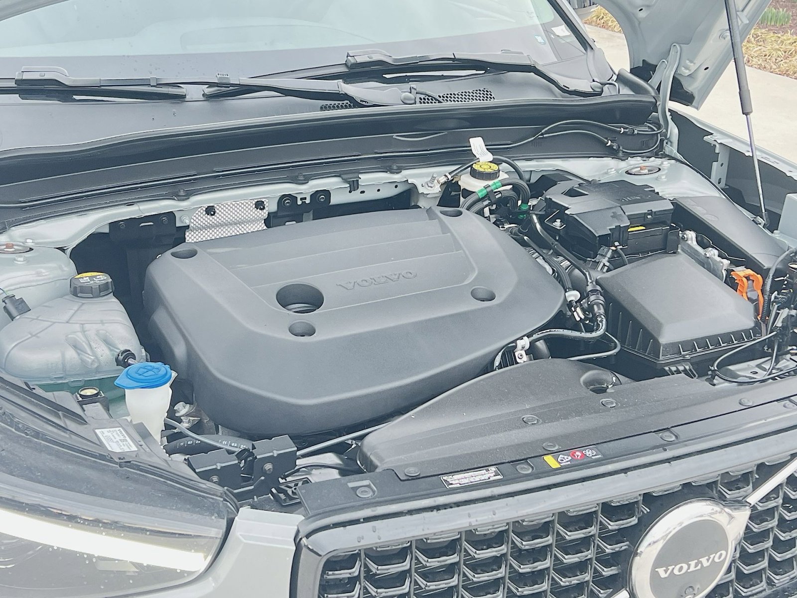 New 2026 Volvo XC40 B5 Plus w/ Protection Package Premier image 28