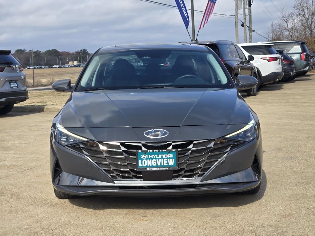 Used 2023 Hyundai Elantra Limited FWD image 2