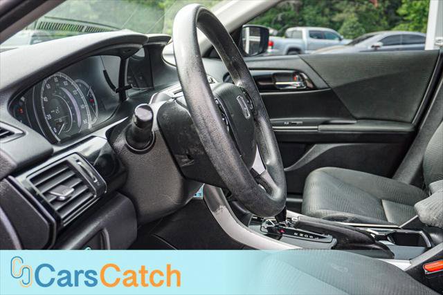 Used 2017 Honda Accord LX image 17