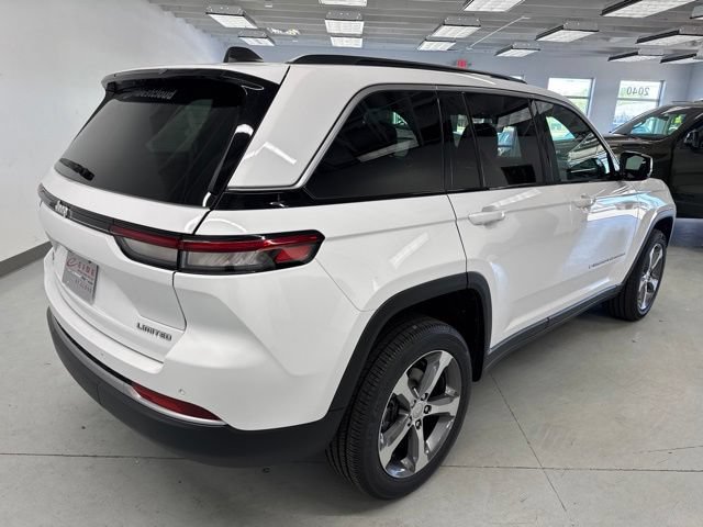 New 2026 Jeep Grand Cherokee Limited AWD/4WD image 11