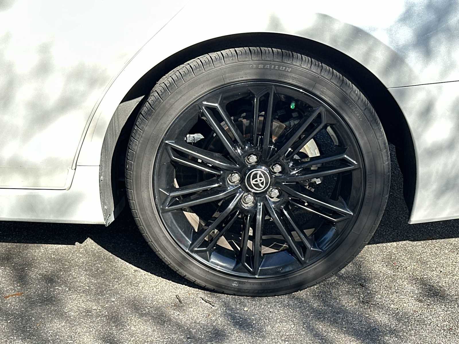 Used 2021 Toyota Avalon XSE FWD image 12