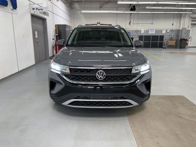 Used 2022 Volkswagen Taos SE w/ IQ.Drive SE Package image 6