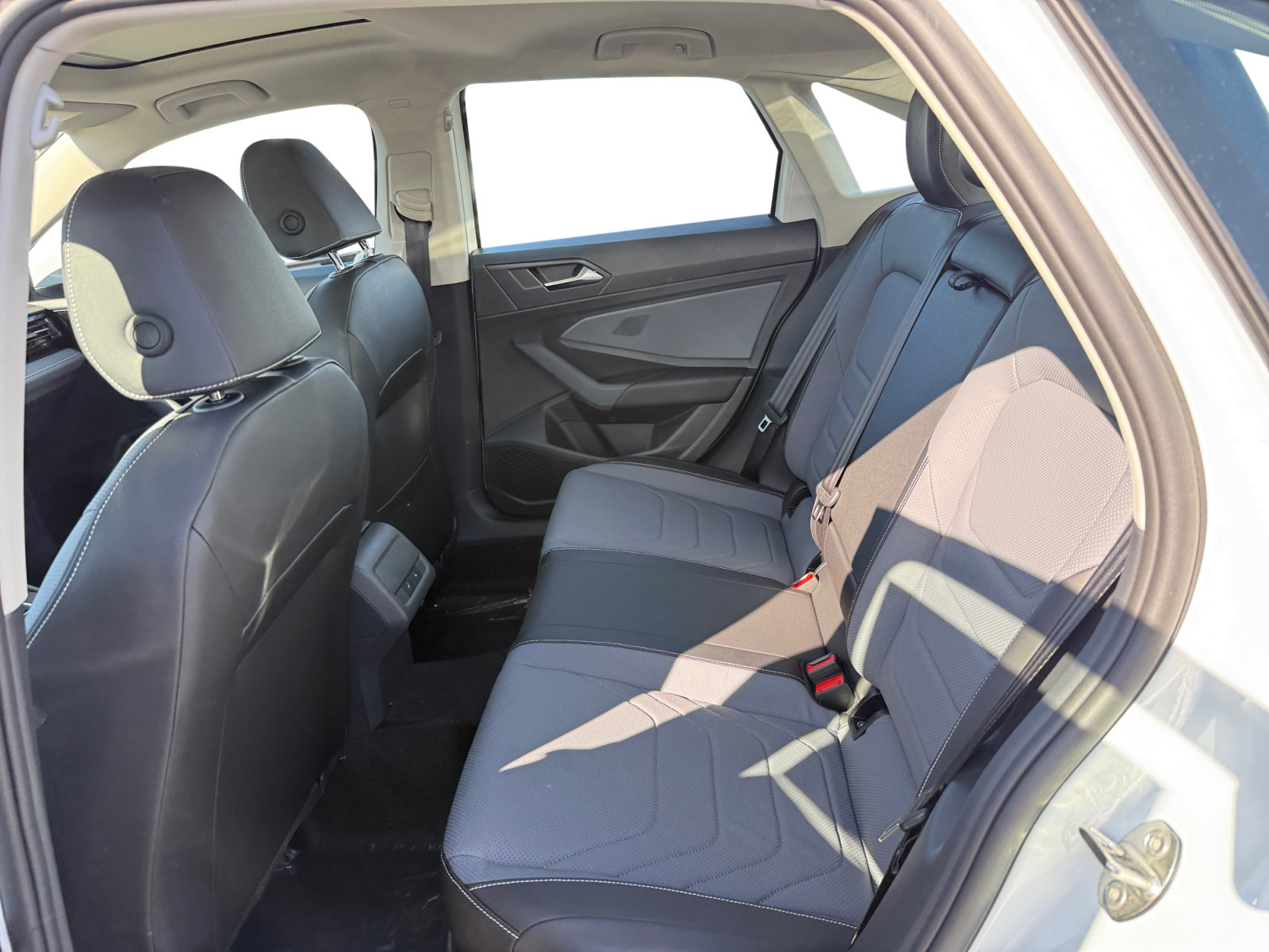 New 2027 Volkswagen Jetta SEL FWD image 16