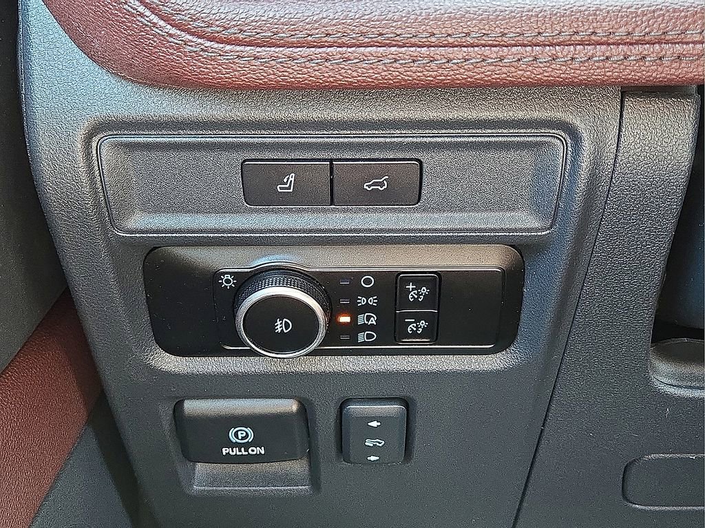 Used 2024 Ford Expedition Max Limited image 26