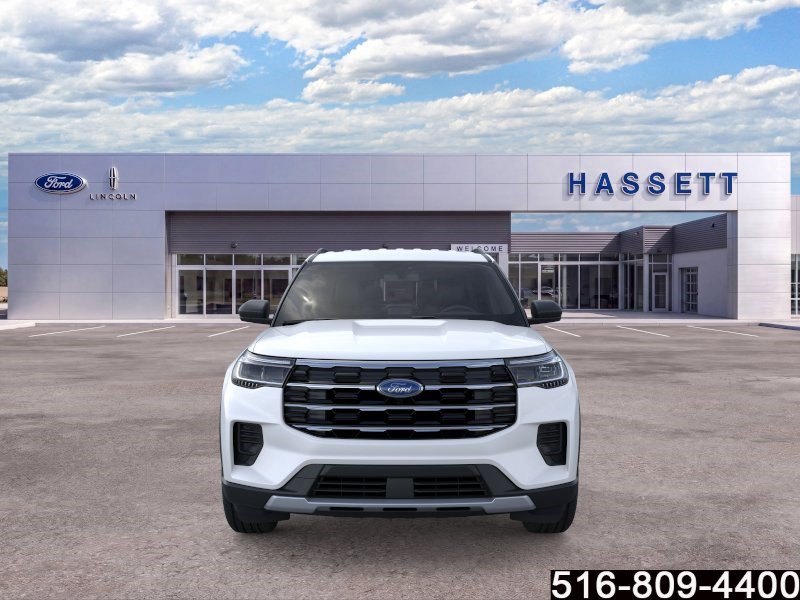Used 2025 Ford Explorer Active AWD/4WD image 7