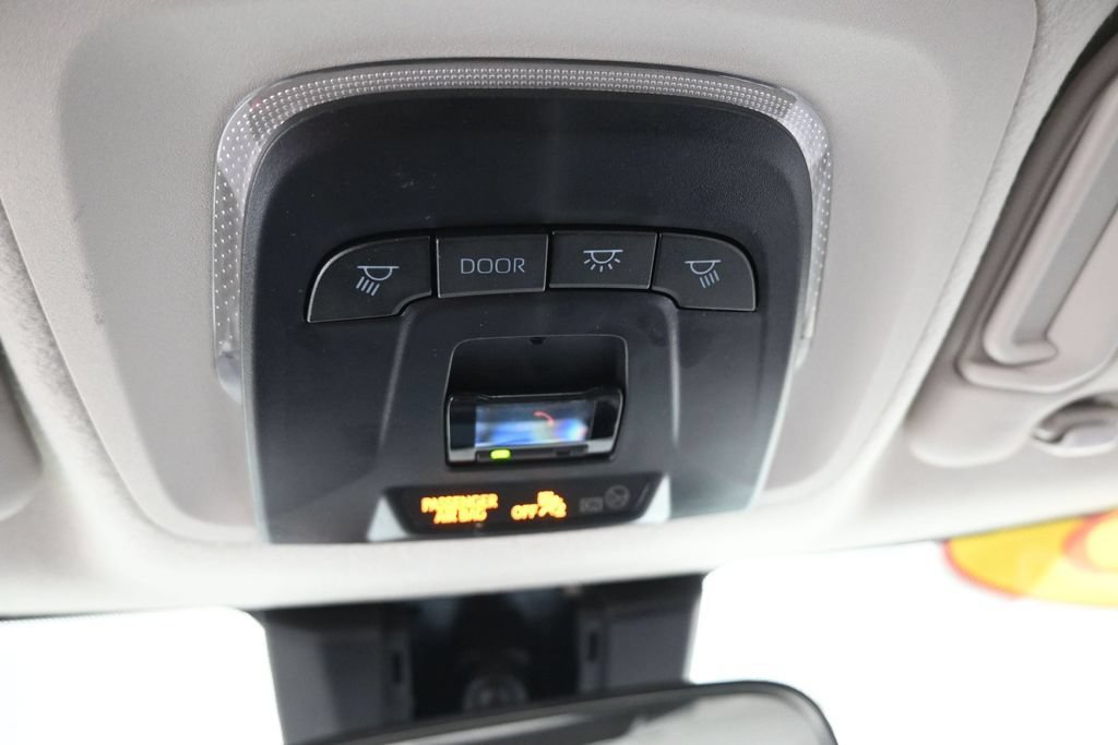 Used 2023 Toyota Corolla LE FWD image 34