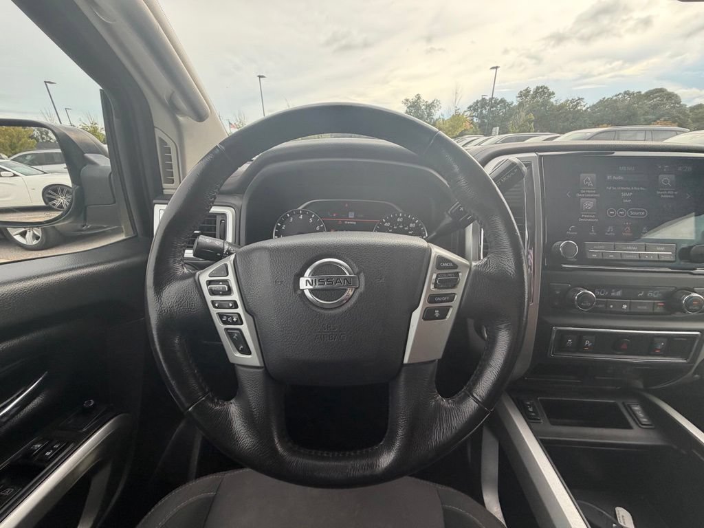 Used 2021 Nissan Titan SV w/ SV Convenience Package RWD image 23