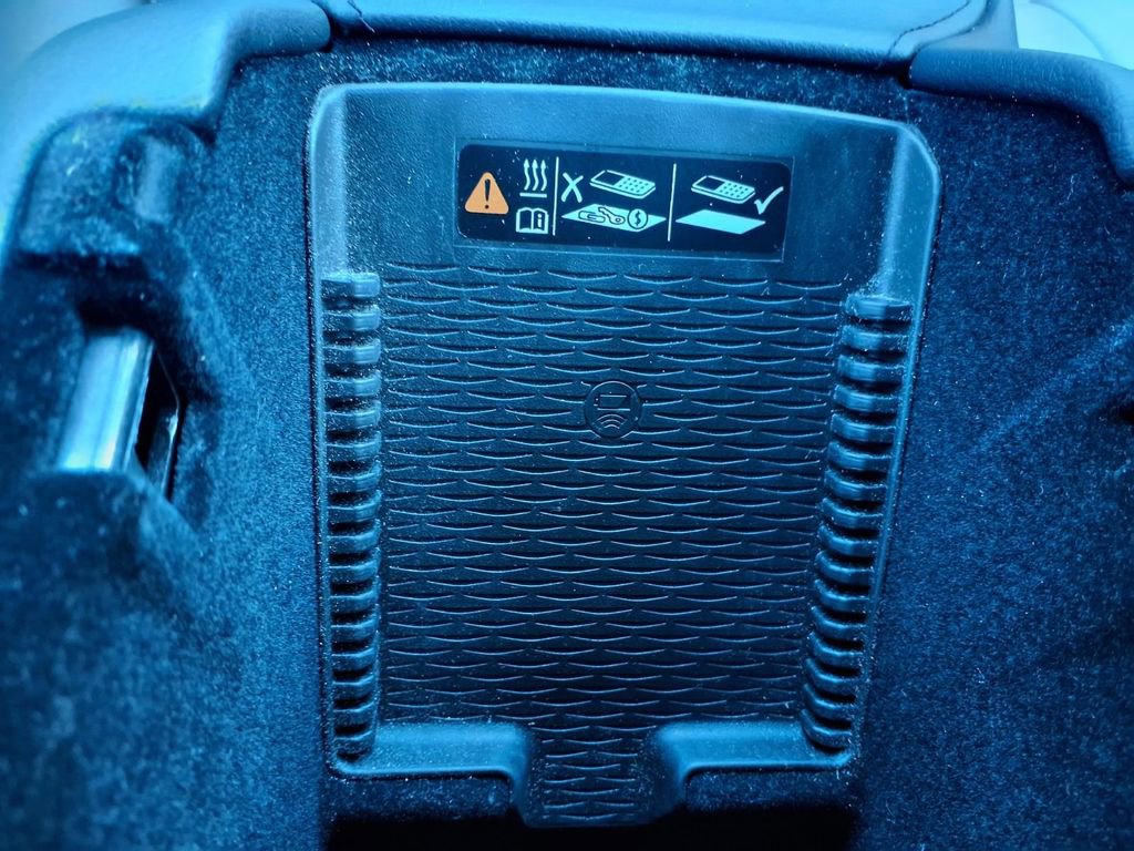 Used 2023 Cadillac XT4 Premium Luxury w/ Cold Weather Package AWD/4WD image 11