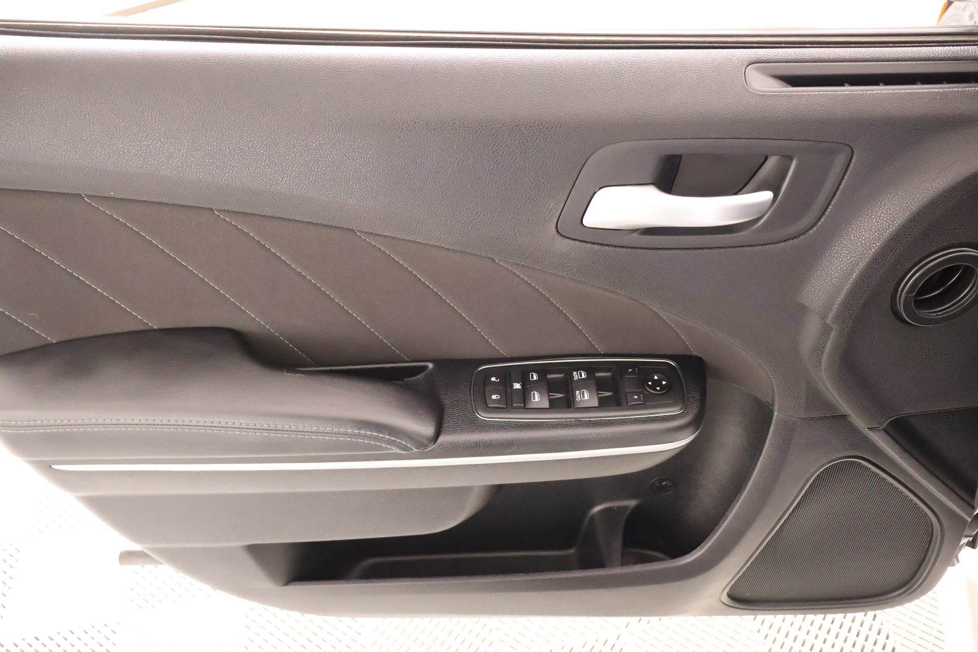 Used 2020 Dodge Charger Scat Pack image 15