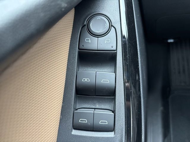 New 2026 Chevrolet Equinox ACTIV w/ Convenience Package III AWD/4WD image 19