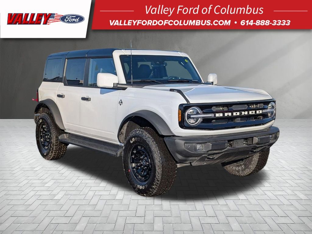 New 2026 Ford Bronco Outer Banks w/ Sasquatch Package