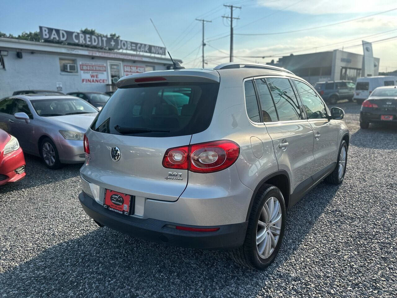 Used 2010 Volkswagen Tiguan Wolfsburg Edition image 8