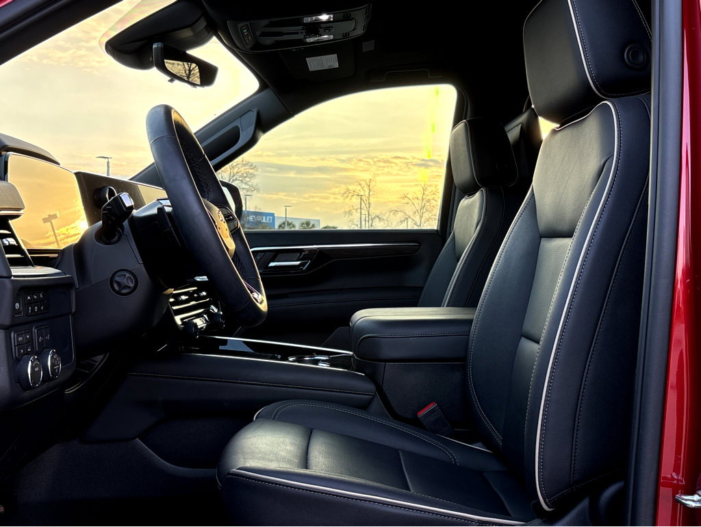 New 2025 Chevrolet Suburban Premier image 14