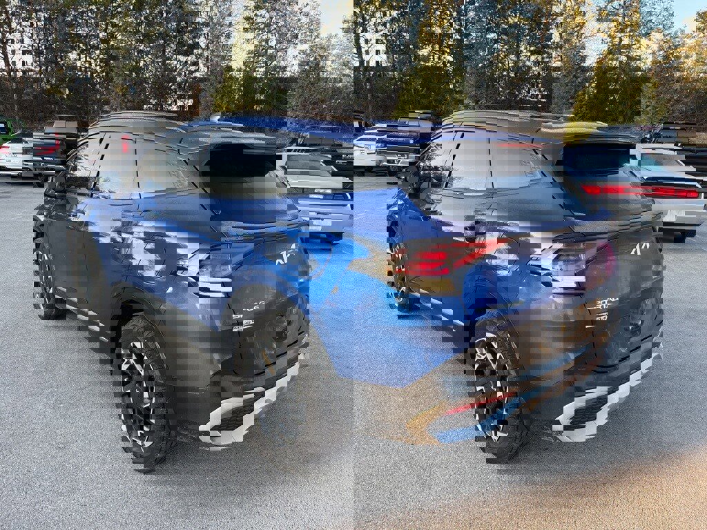 Used 2024 Kia Sportage SX image 3