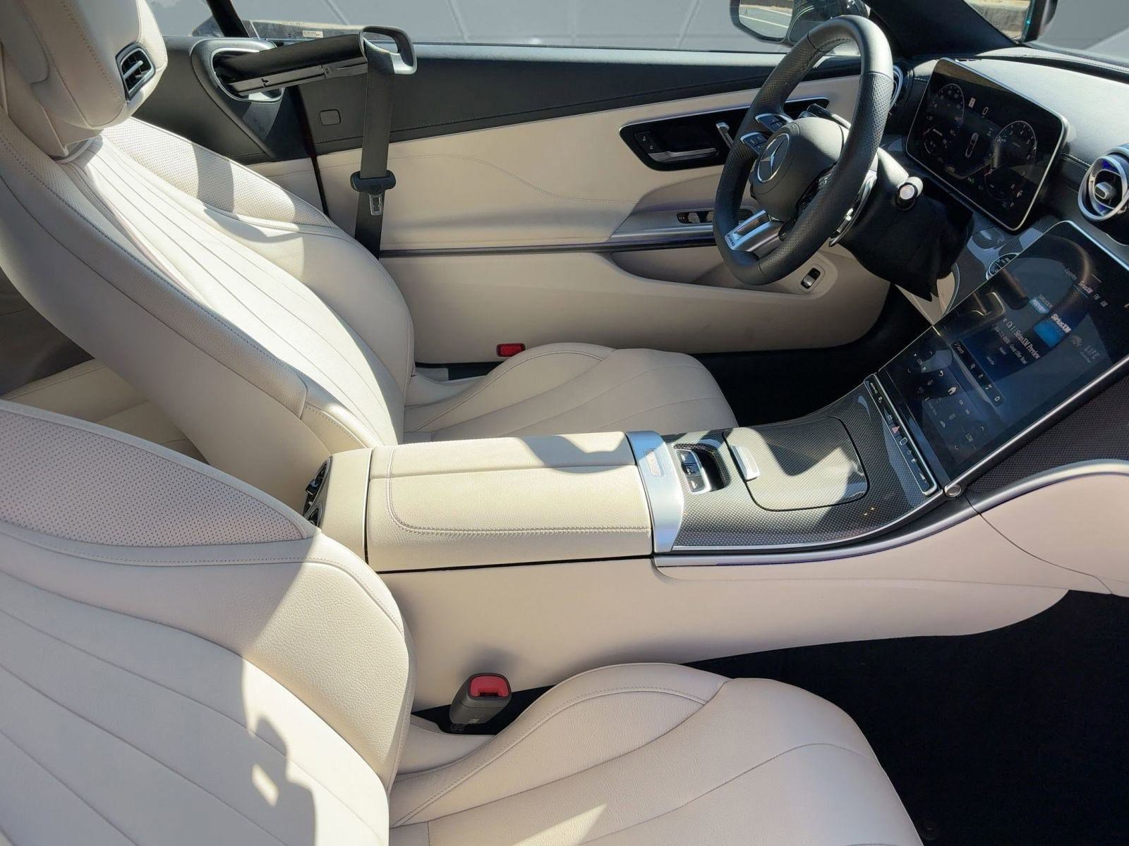 Used 2025 Mercedes-Benz CLE 53 AMG 4MATIC Cabriolet image 28