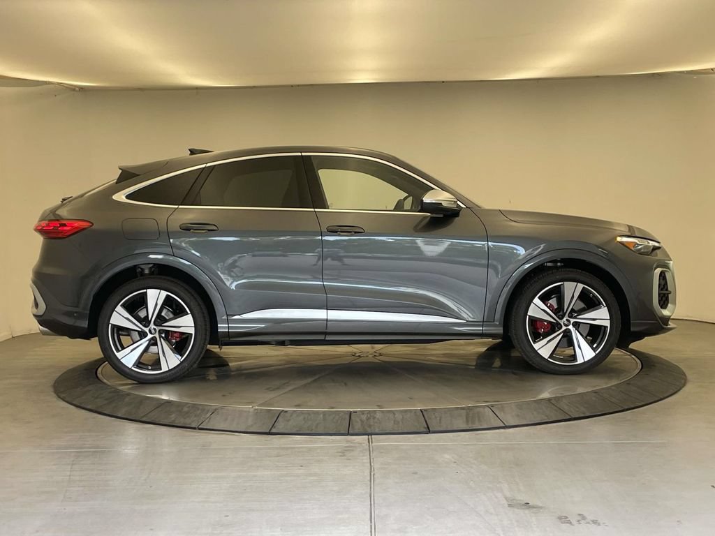 New 2026 Audi SQ5 Premium Plus AWD/4WD image 8