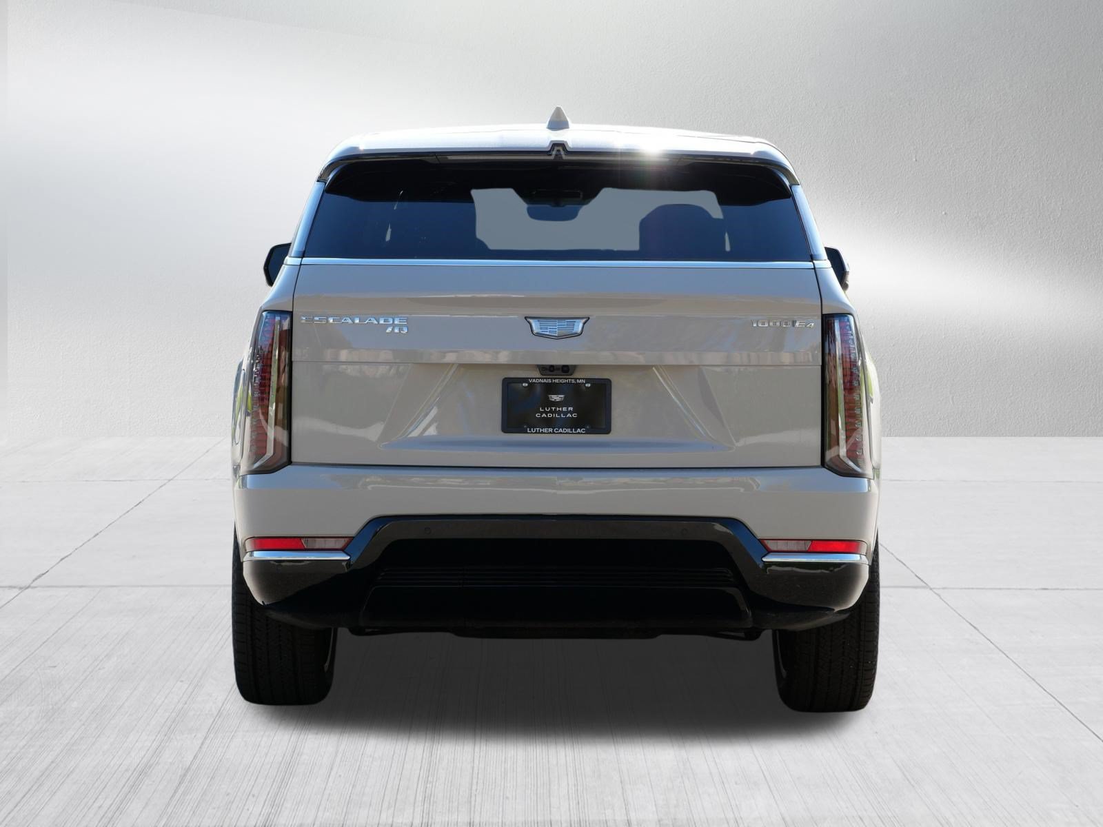 Used 2026 Cadillac Escalade IQ Luxury 1 w/ LPO, Floor Liner Package AWD/4WD image 5